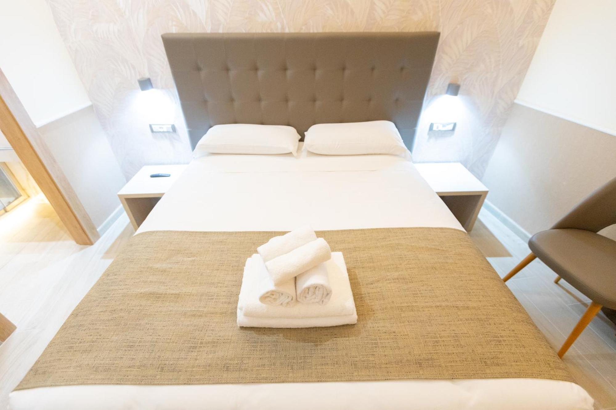 Hotel Maximus ローマ エクステリア 写真